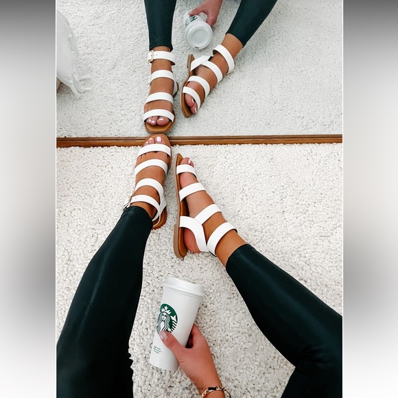 white sandal strappy - Picture 2 of 6